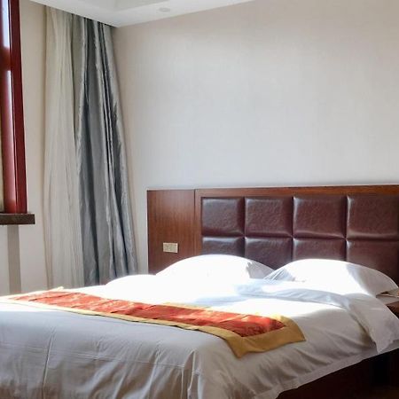 Greentree Alliance Tianshui Railway Station Hotel Экстерьер фото
